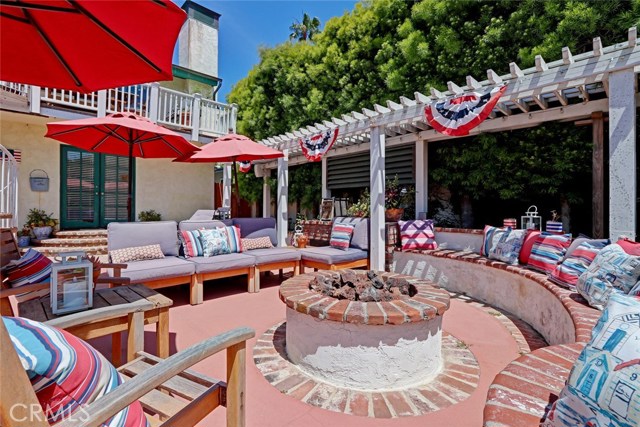 fire pit with trellis for shade