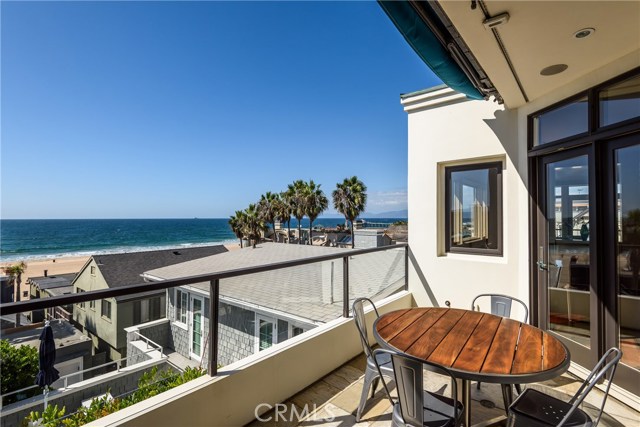 120 5th Street, Manhattan Beach, California 90266, 4 Bedrooms Bedrooms, ,4 BathroomsBathrooms,Residential,Sold,5th,SB19010545