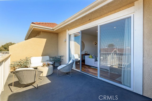 222 Guadalupe Avenue, Redondo Beach, California 90277, 4 Bedrooms Bedrooms, ,1 BathroomBathrooms,Residential,Sold,Guadalupe,SB19253760