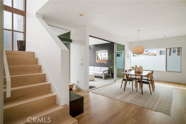 1150 Rowell Avenue, Manhattan Beach, California 90266, 3 Bedrooms Bedrooms, ,1 BathroomBathrooms,Residential,Sold,Rowell,SB19060647