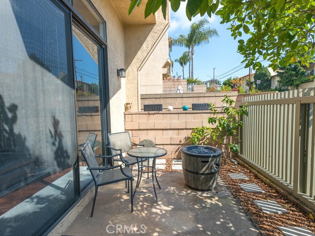 1923 Marshallfield Lane, Redondo Beach, California 90278, 3 Bedrooms Bedrooms, ,2 BathroomsBathrooms,Residential,Sold,Marshallfield,SB20084915
