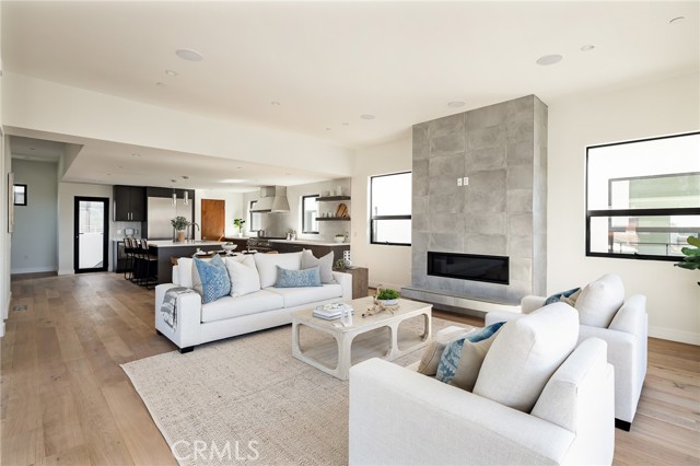 Versatile living space with modern designer flair (shown here using reverse of 961 Unit A staging)