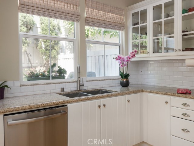 1800 Pacific Coast Highway, Redondo Beach, California 90277, 4 Bedrooms Bedrooms, ,2 BathroomsBathrooms,Residential,Sold,Pacific Coast,SB20149848