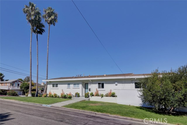 600 Anderson Street, Manhattan Beach, California 90266, 3 Bedrooms Bedrooms, ,3 BathroomsBathrooms,Residential,Sold,Anderson,SB19248412