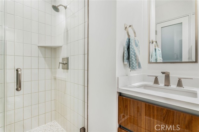 429 Marine Place, Manhattan Beach, California 90266, 4 Bedrooms Bedrooms, ,2 BathroomsBathrooms,Residential,Sold,Marine Place,SB21015394