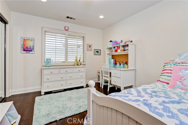 202 Irena Avenue, Redondo Beach, California 90277, 3 Bedrooms Bedrooms, ,2 BathroomsBathrooms,Residential,Sold,Irena,SB19090695