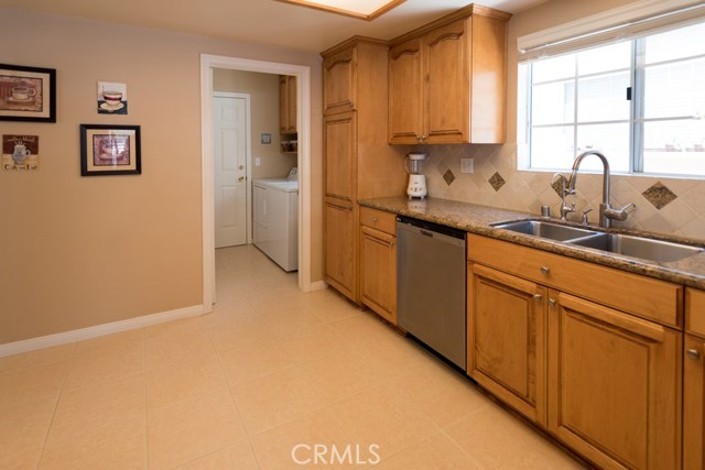 2303 Nelson Avenue, Redondo Beach, California 90278, 3 Bedrooms Bedrooms, ,2 BathroomsBathrooms,Residential,Sold,Nelson,PV17152691