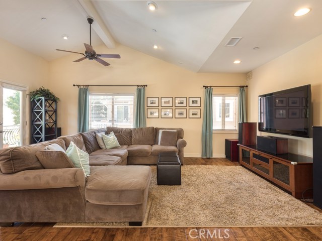 2604 Vanderbilt Lane, Redondo Beach, California 90278, 3 Bedrooms Bedrooms, ,2 BathroomsBathrooms,Residential,Sold,Vanderbilt,SB19125065