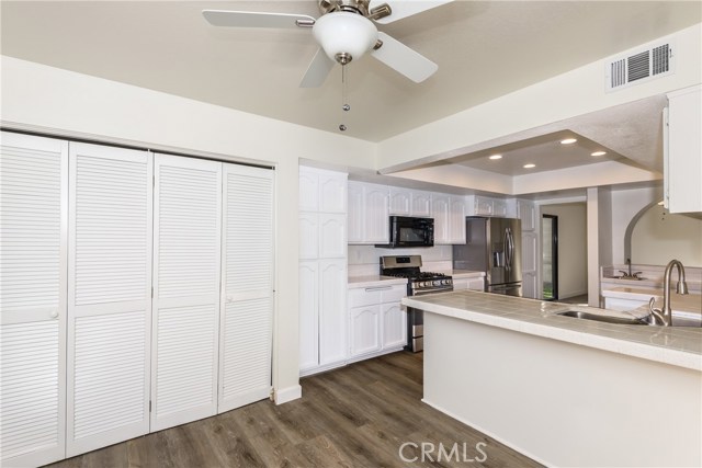 Laundry Off the Kitchen Eating Area!