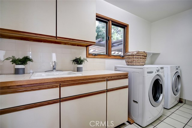 Laundry room, Upstairs