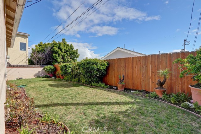 1634 22nd Street, Manhattan Beach, California 90266, 3 Bedrooms Bedrooms, ,1 BathroomBathrooms,Residential,Sold,22nd,SB19046037