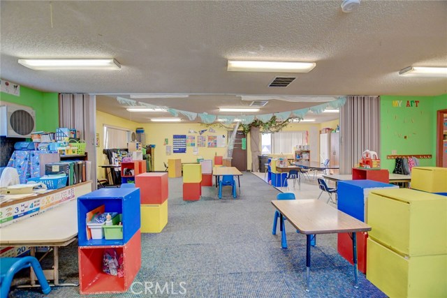 National Trails, 92342, ,Commercial,For Sale,National Trails,CV20180821