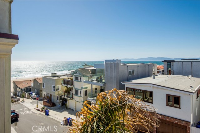 128 21st Street, Manhattan Beach, California 90266, 5 Bedrooms Bedrooms, ,2 BathroomsBathrooms,Residential,Sold,21st Street,SB18083118