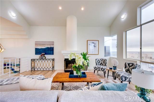 4216 Highland Avenue, Manhattan Beach, California 90266, 2 Bedrooms Bedrooms, ,2 BathroomsBathrooms,Residential,Sold,Highland,SB20049412