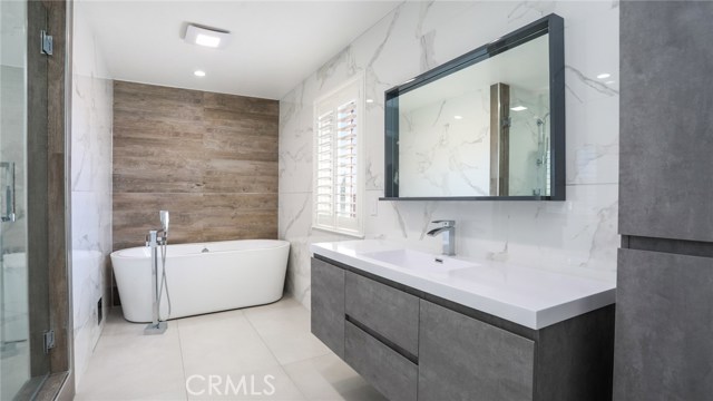 630 Meyer Lane, Redondo Beach, California 90278, 3 Bedrooms Bedrooms, ,3 BathroomsBathrooms,Residential,Sold,Meyer,PV20085973