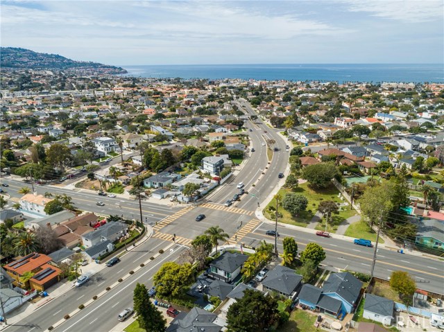 1228 Prospect Avenue, Redondo Beach, California 90277, ,Residential Income,Sold,Prospect,SB18118420