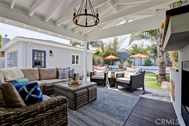 2306 Graham Avenue, Redondo Beach, California 90278, 2 Bedrooms Bedrooms, ,2 BathroomsBathrooms,Residential,Sold,Graham,SB18096314