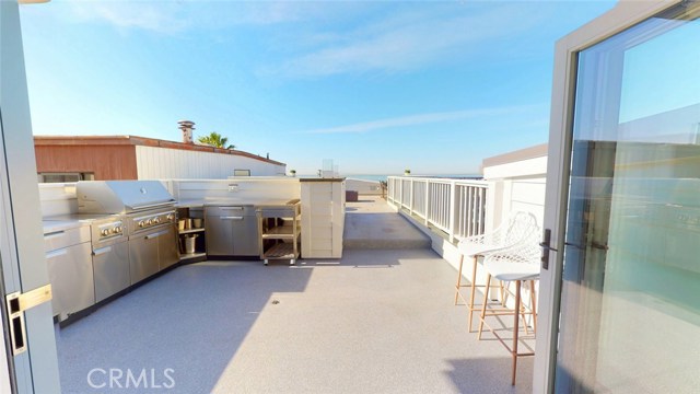 2618 Manhattan Avenue, Hermosa Beach, California 90254, 5 Bedrooms Bedrooms, ,4 BathroomsBathrooms,Residential,Sold,Manhattan,SB21009300