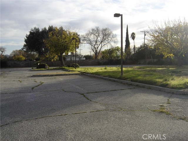 8th, 92411, ,Commercial,For Sale,8th,EV20129321