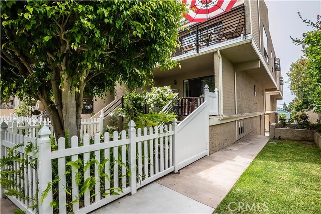 106 Guadalupe Avenue, Redondo Beach, California 90277, 3 Bedrooms Bedrooms, ,2 BathroomsBathrooms,Residential,Sold,Guadalupe,SB19193639