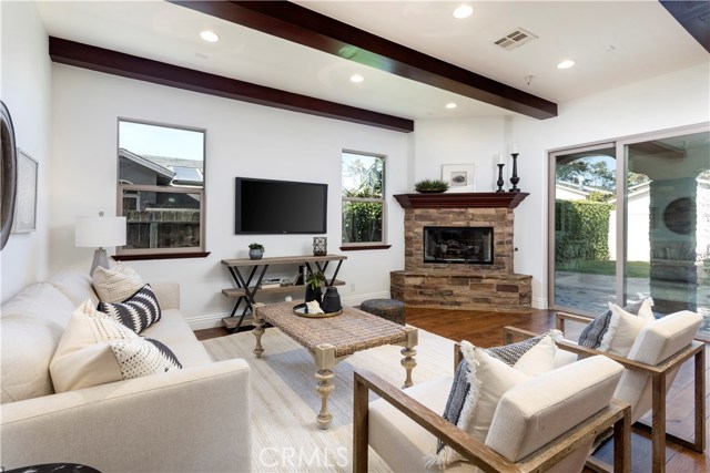 414 Maria Avenue, Redondo Beach, California 90277, 5 Bedrooms Bedrooms, ,4 BathroomsBathrooms,Residential,Sold,Maria,SB19086288