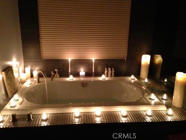 Master bathroom tub