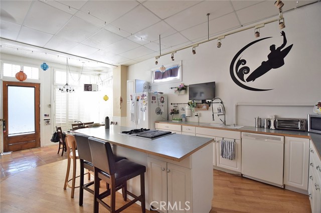 601 Garnet Street, Redondo Beach, California 90277, ,Residential Income,Sold,Garnet,SB20033834
