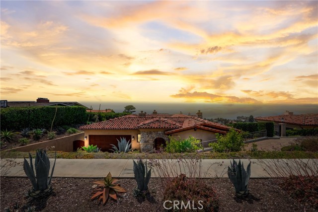 30065 Via Victoria, Rancho Palos Verdes, California 90275, 4 Bedrooms Bedrooms, ,4 BathroomsBathrooms,Residential,Sold,Via Victoria,SB21130900