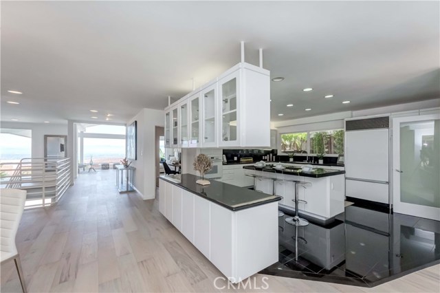 937 Via Del Monte, Palos Verdes Estates, California 90274, 3 Bedrooms Bedrooms, ,1 BathroomBathrooms,Residential,Sold,Via Del Monte,SB20074372