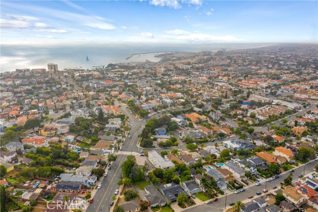 519 Juanita Avenue, Redondo Beach, California 90277, 5 Bedrooms Bedrooms, ,2 BathroomsBathrooms,Residential,Sold,Juanita,SB21138287