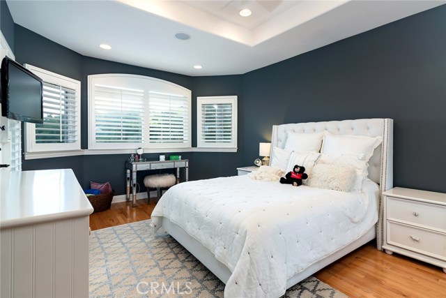 591 26th Street, Manhattan Beach, California 90266, 5 Bedrooms Bedrooms, ,3 BathroomsBathrooms,Residential,Sold,26th,SB20016048