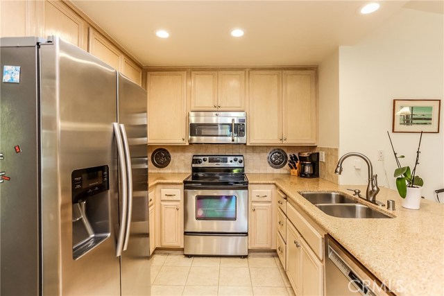 112 Hilltop Circle, Rancho Palos Verdes, California 90275, 2 Bedrooms Bedrooms, ,2 BathroomsBathrooms,Residential,Sold,Hilltop,SB18155915