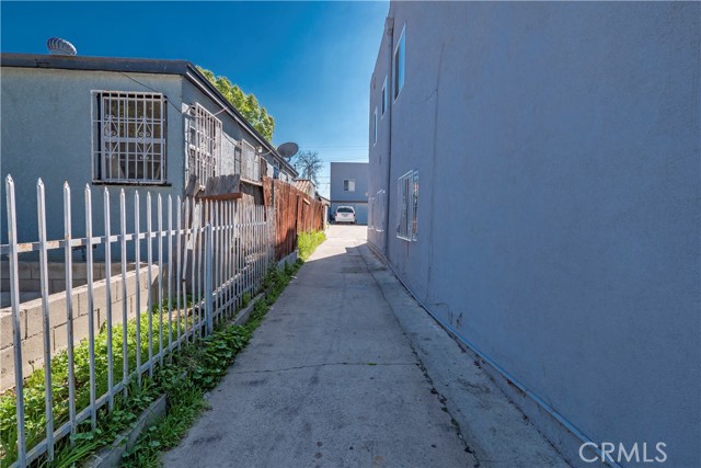 11 Bed Home for Sale in Los Angeles, California