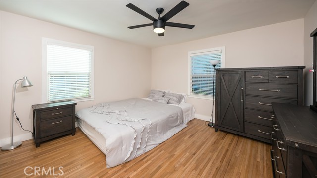 1829 Oak Avenue, Manhattan Beach, California 90266, 3 Bedrooms Bedrooms, ,2 BathroomsBathrooms,Residential,Sold,Oak,SB21146296