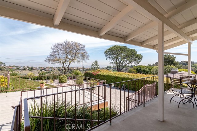 5405 Middlecrest Road, Rancho Palos Verdes, California 90275, 4 Bedrooms Bedrooms, ,3 BathroomsBathrooms,Residential,Sold,Middlecrest,PV18080454