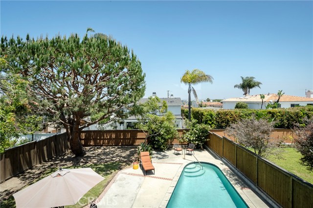 1613 3rd Street, Manhattan Beach, California 90266, 3 Bedrooms Bedrooms, ,2 BathroomsBathrooms,Residential,Sold,3rd,SB20104044