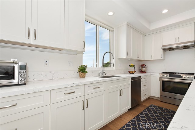 2606 Voorhees Avenue, Redondo Beach, California 90278, 3 Bedrooms Bedrooms, ,2 BathroomsBathrooms,Residential,Sold,Voorhees,SB19114138
