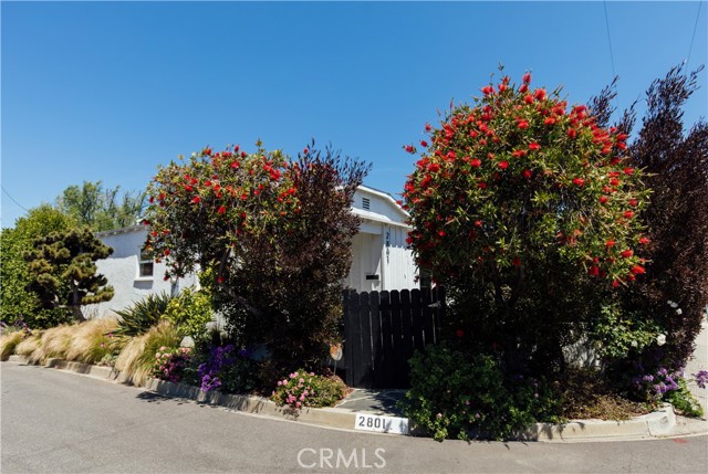 2801 Valley Drive, Manhattan Beach, California 90266, 2 Bedrooms Bedrooms, ,1 BathroomBathrooms,Residential,Sold,Valley,SB21130648