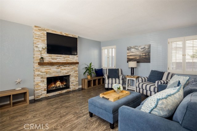 2019 Ernest Avenue, Redondo Beach, California 90278, 3 Bedrooms Bedrooms, ,2 BathroomsBathrooms,Residential,Sold,Ernest,SB20040759