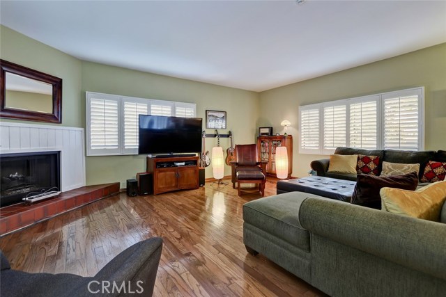 105 Irena Avenue, Redondo Beach, California 90277, 3 Bedrooms Bedrooms, ,3 BathroomsBathrooms,Residential,Sold,Irena,SB18189275