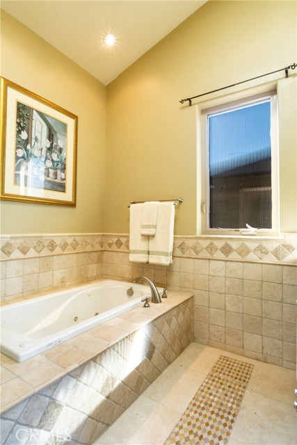 2204 Plant Avenue, Redondo Beach, California 90278, 4 Bedrooms Bedrooms, ,2 BathroomsBathrooms,Residential,Sold,Plant,SB19037845