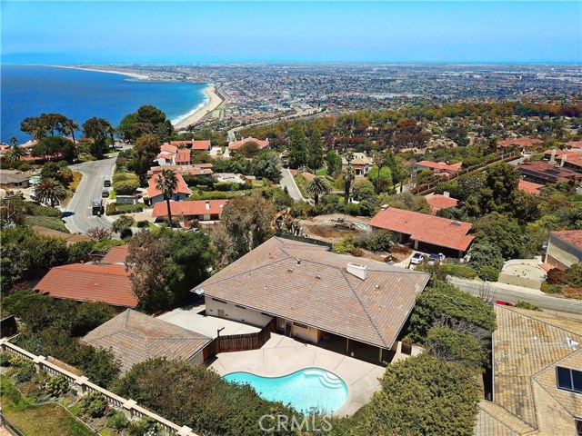 921 Via Del Monte, Palos Verdes Estates, California 90274, 4 Bedrooms Bedrooms, ,2 BathroomsBathrooms,Residential,Sold,Via Del Monte,PV18118980