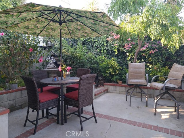 2 Bed Home for Sale in Los Angeles, California