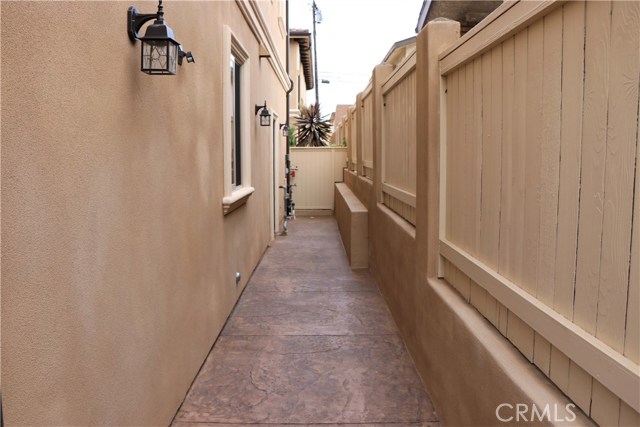 1807 Huntington Lane, Redondo Beach, California 90278, 4 Bedrooms Bedrooms, ,3 BathroomsBathrooms,Residential,Sold,Huntington,SB19151183