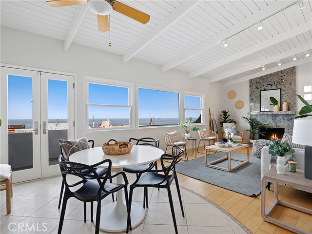 3605 Crest Drive, Manhattan Beach, California 90266, 2 Bedrooms Bedrooms, ,2 BathroomsBathrooms,Residential,Sold,Crest,PW20101894