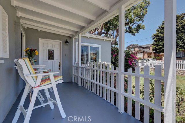 1930 Robinson Street, Redondo Beach, California 90278, 3 Bedrooms Bedrooms, ,3 BathroomsBathrooms,Residential,Sold,Robinson,SB19205802