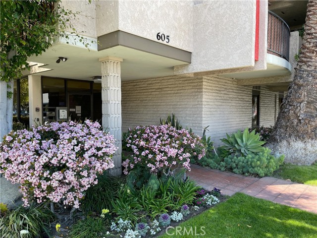 Long Beach, CA 90814,605 Redondo AVE #407