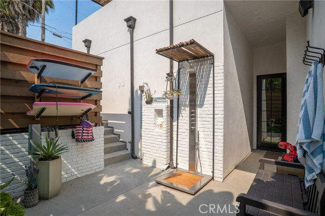 555 35th Street, Manhattan Beach, California 90266, 4 Bedrooms Bedrooms, ,1 BathroomBathrooms,Residential,Sold,35th,SB19216945 555 35th Street, Manhattan Beach, California 90266, 4 Bedrooms Bedrooms, ,1 BathroomBathrooms,Residential,Sold,35th,SB19216945