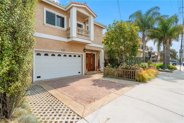126 Prospect Avenue, Redondo Beach, California 90277, 4 Bedrooms Bedrooms, ,4 BathroomsBathrooms,Residential,Sold,Prospect,SB20180219