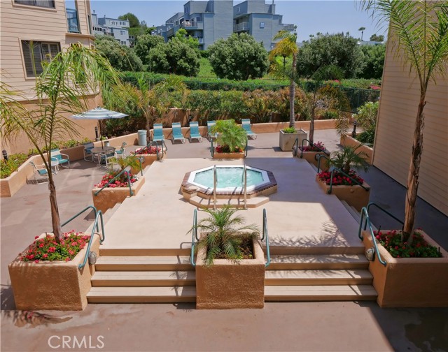 120 The Village, Redondo Beach, California 90277, 2 Bedrooms Bedrooms, ,1 BathroomBathrooms,Residential,Sold,The Village,SB21144583